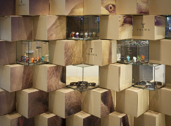 pop-up-store-made-with-carton-boxes-001