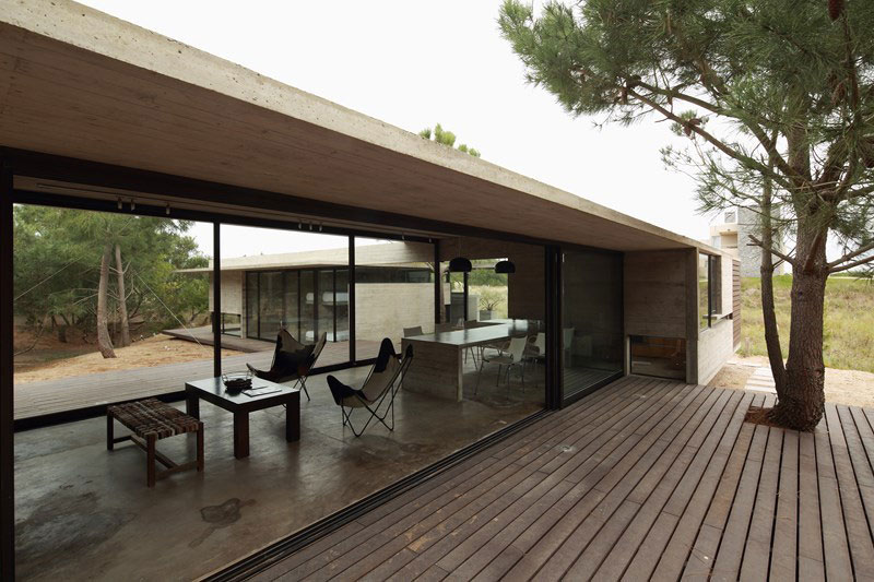 Дизайн современной резиденции Carassale House от дизайн-студии BAK Architects