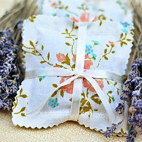 sachets-with-vintage-fabric-09