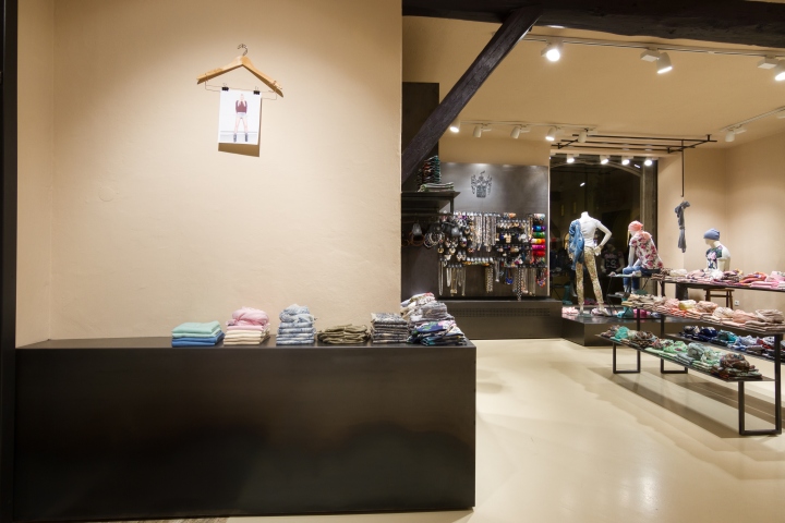 schmid-von-bosio-store-002