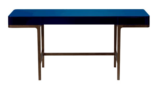 sleek-lacquer-furniture-002