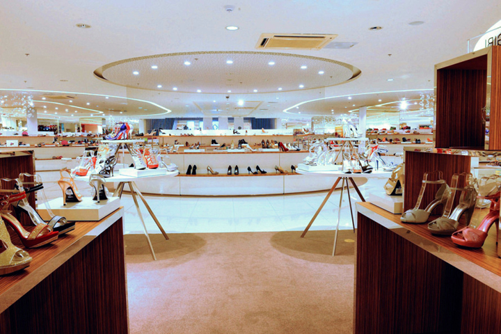 sm-shoes-department-005