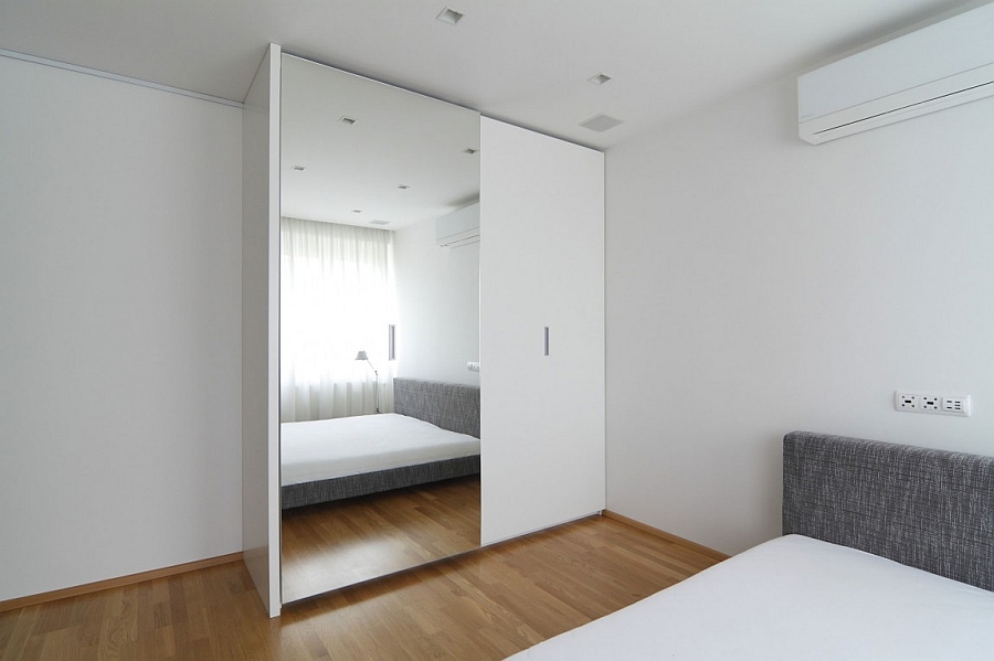 small-contemporary-apartment-012
