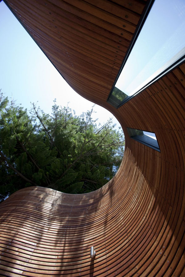 sydney-hotel-terrace-wood-design-003