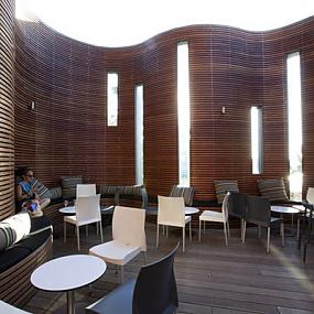 sydney-hotel-terrace-wood-design-011