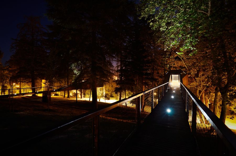 the-tree-house-at-pedras-salgadas-park-012