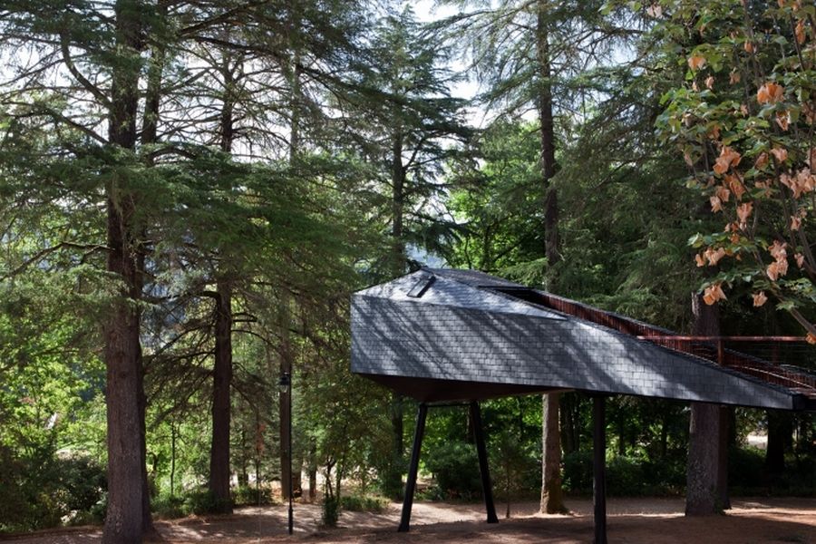 the-tree-house-at-pedras-salgadas-park-015