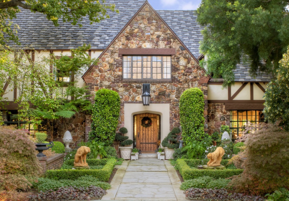 tudor-architectural-details-home-04