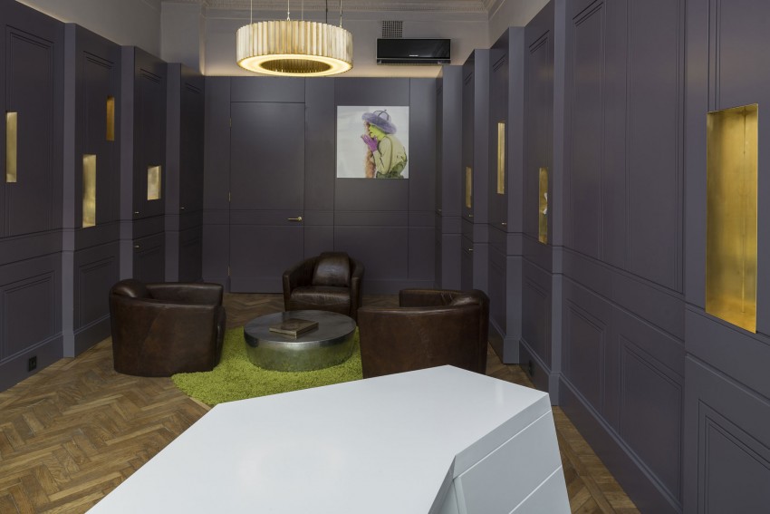 v-confession-agency-office-002