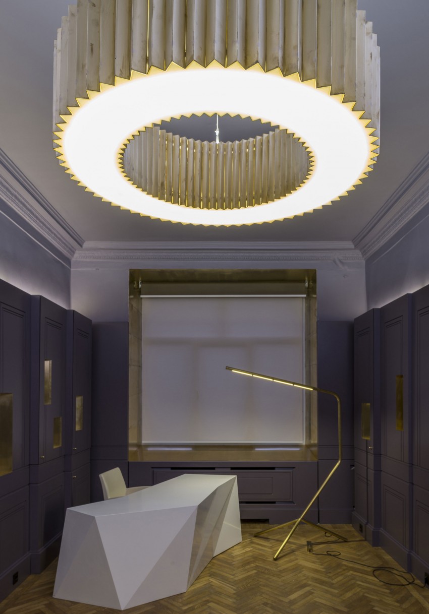 v-confession-agency-office-003