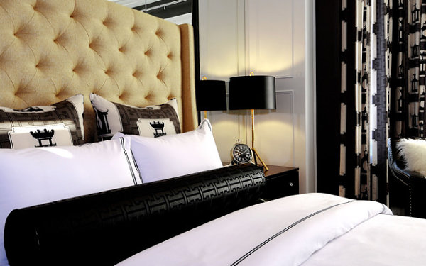 welcome-your-guests-in-style-03