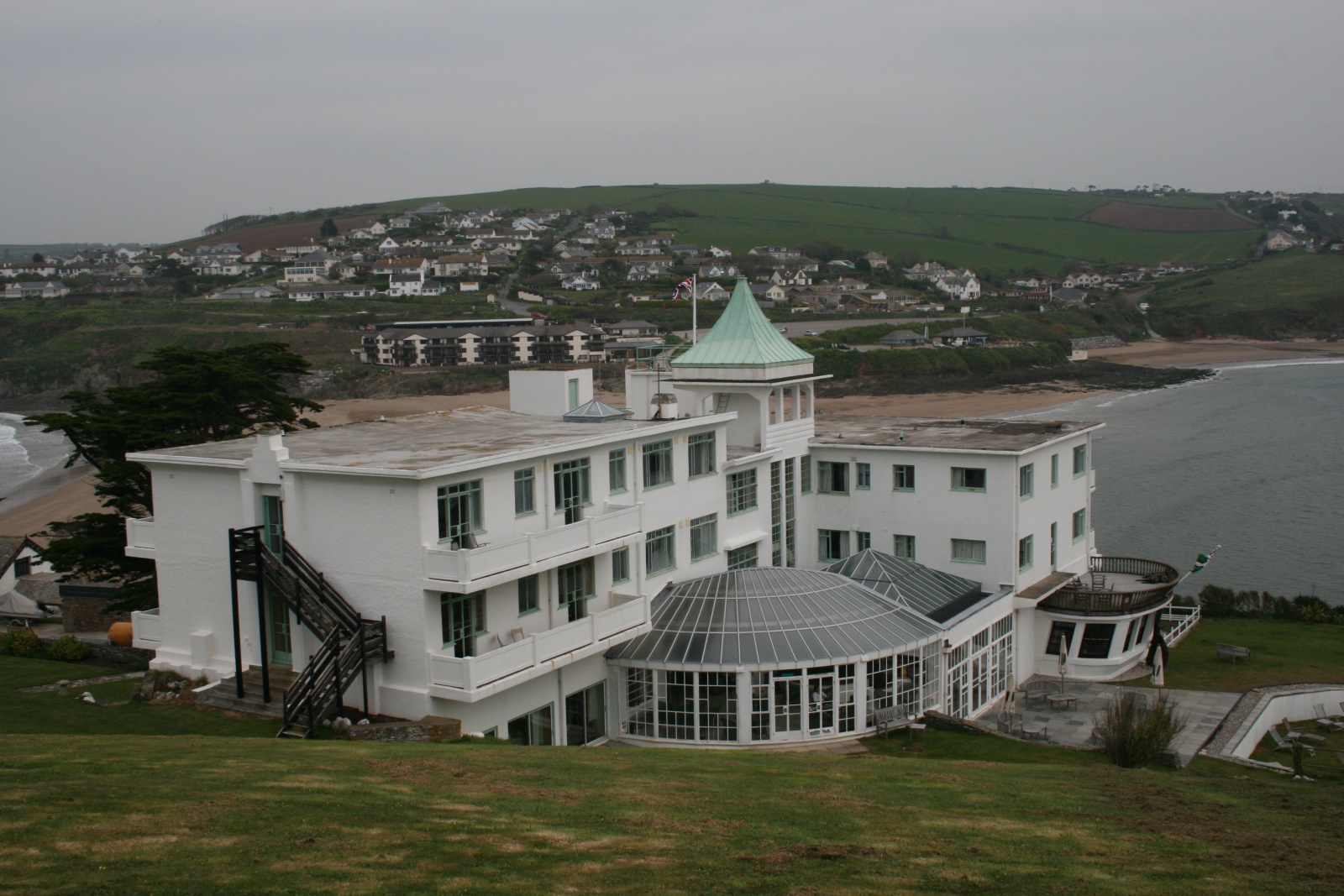 Интерьер отеля Burgh Island Hotel