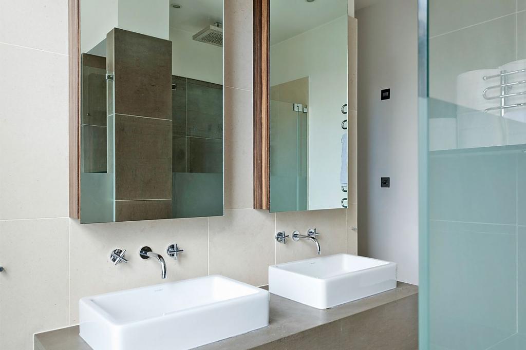 a-crisp-white-home-34