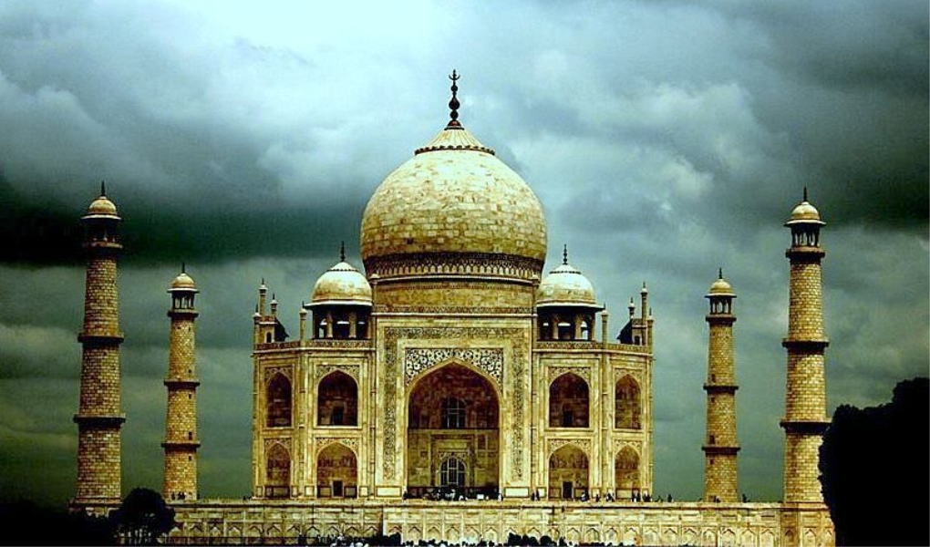 photo-public-and-historical-1014