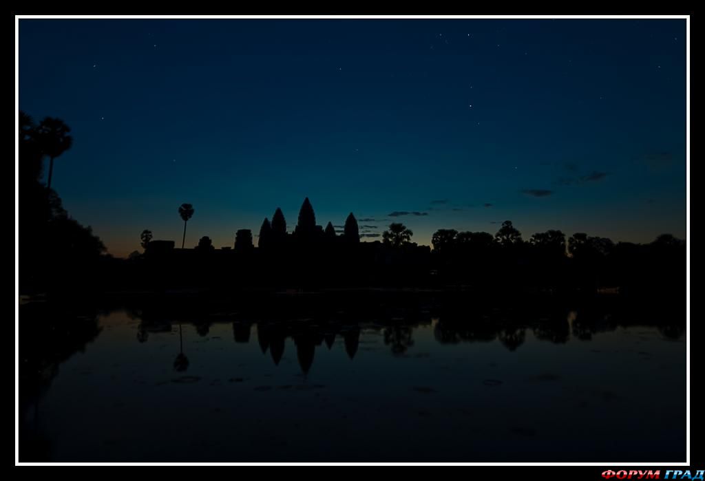 angkor-wat-under-the-stars-before-dawn---siem-reap-cambodia-54507758