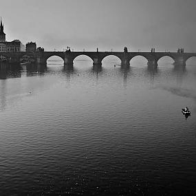 charles-bridge-prague-cz-67423134