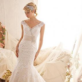 lace-wedding-gowns-04