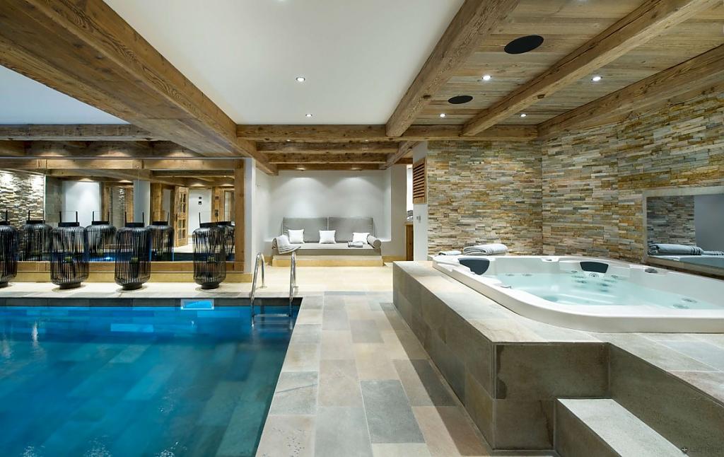petit-chateau-a-luxury-ski-chalet-in-courchevel-16