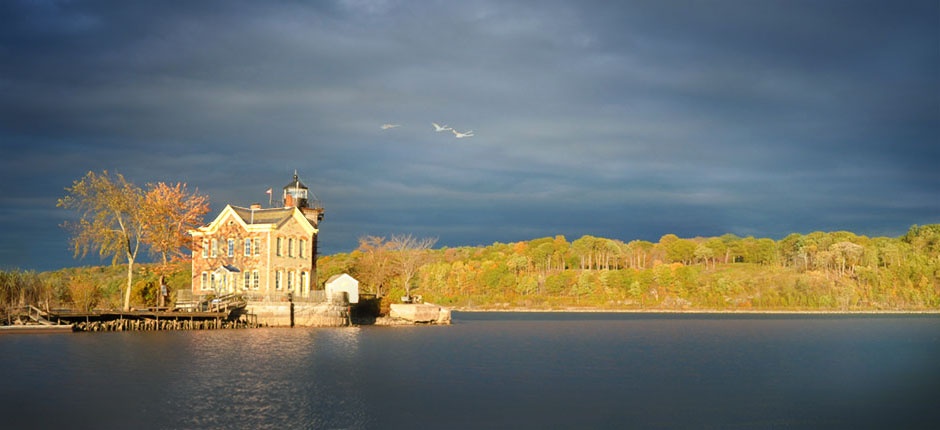 Маяк-отель Saugerties на реке Hudson – отель с красивыми закатами, лёгким бризом, отливами и приливами, США