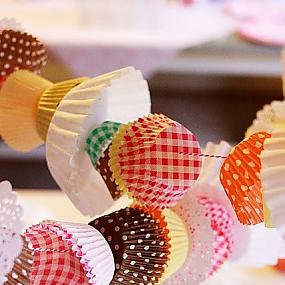 cupcake-liner-garland