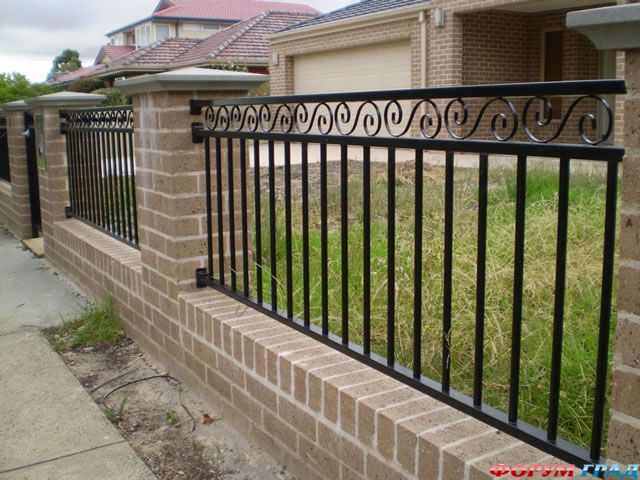 brick fencing1