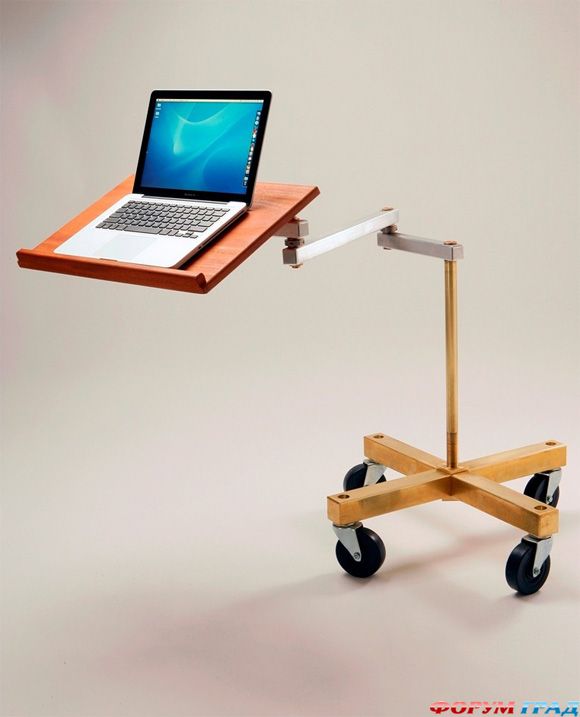 cantilevered-laptop-desk