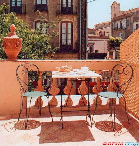 colorful-spainish-hotels3-2