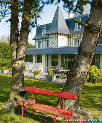 french-dramatic-antique-villas1-1