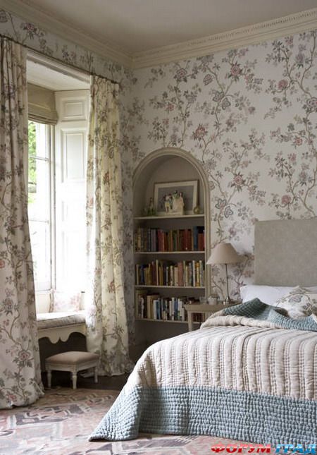 retro-style-wallpaper-and-fabric-by-lewisandwood5