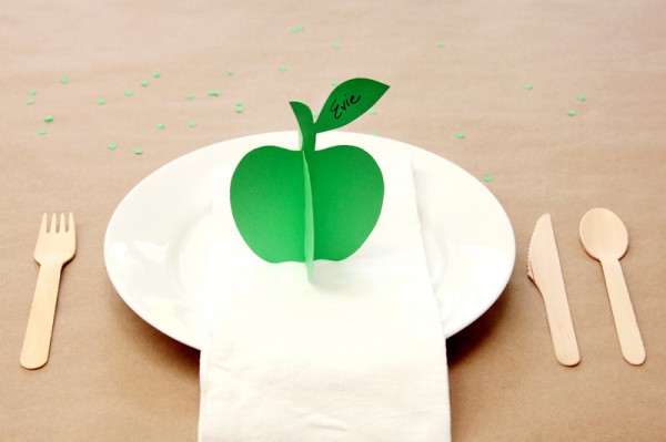 DIY-Apple-Place-Cards