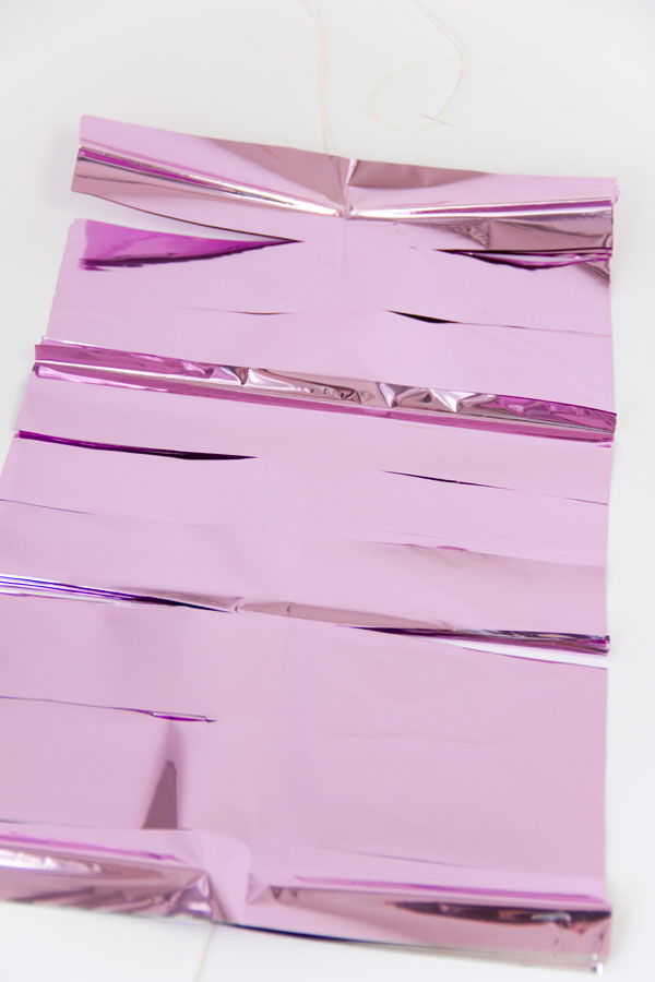 DIY-Mylar-Poms