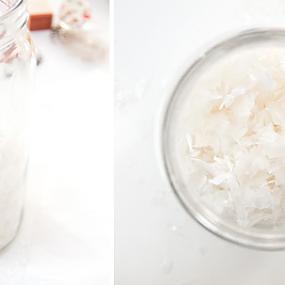 DIY-Snowy-Surprise-Jars