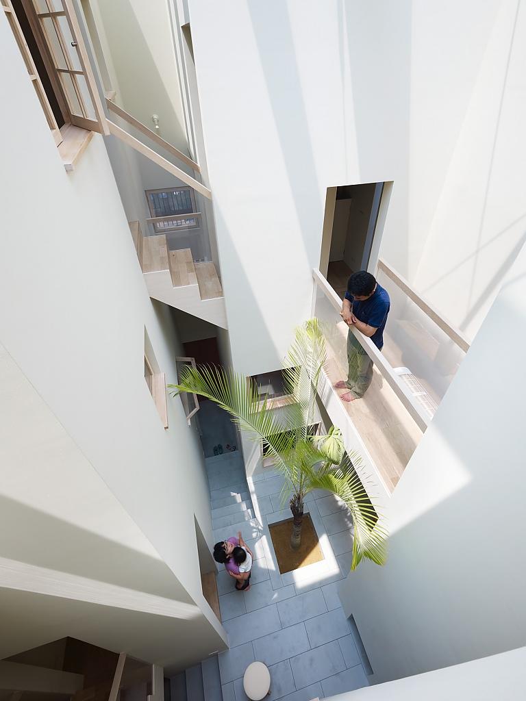 house-in-goido-by-fujiwaramuro-architects