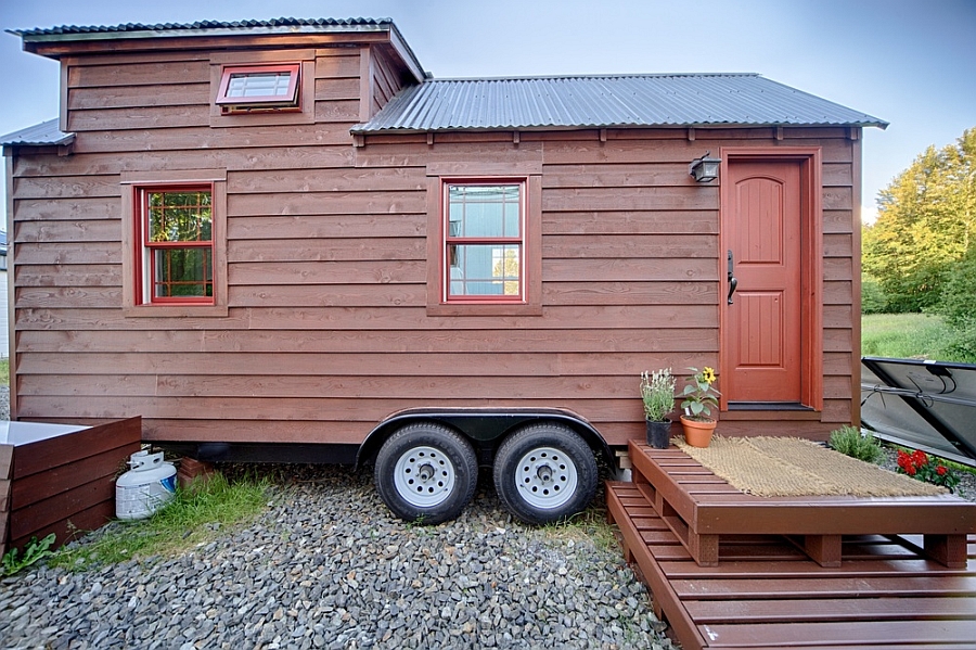 mobile-tiny-tack-house-diy