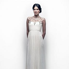 refined-wedding-dresses-by-catherine-deane