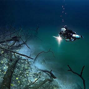 underwater-river