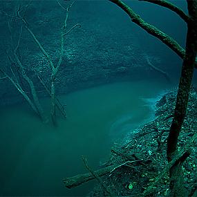 underwater-river