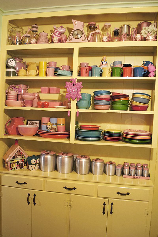 vintage-decor-inspiration-antique-stores