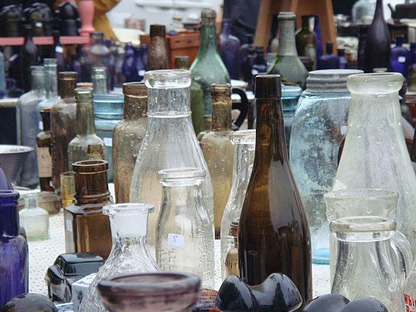 vintage-decor-inspiration-antique-stores
