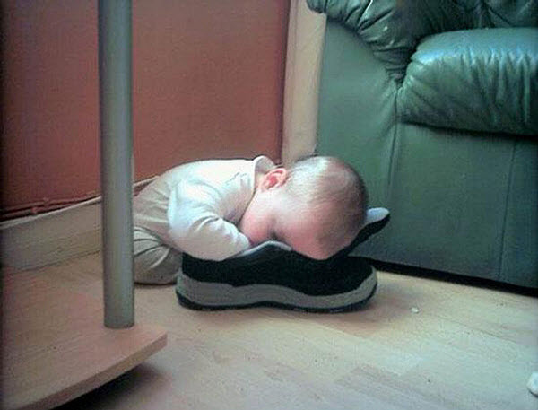 sleeping-babies-funny-pictures-01