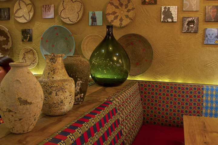 nandos-restaurant-by-b3-designers-leigh-06