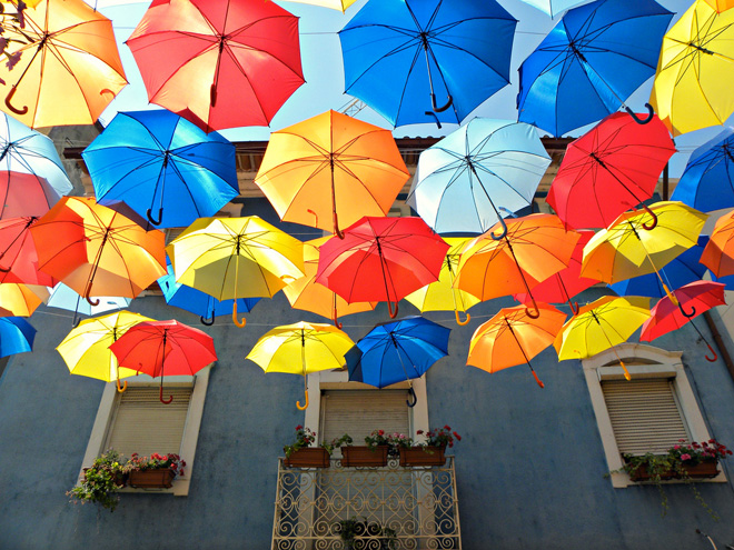 new-floating-colorful-umbrellas-in-agueda-02