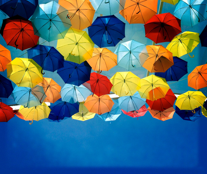 new-floating-colorful-umbrellas-in-agueda-04