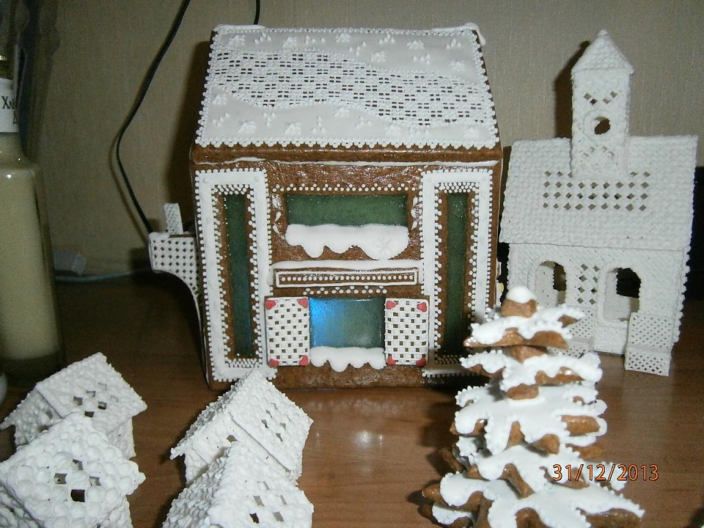 Рождественский пряничный домик, первые эксперименты с айсингом