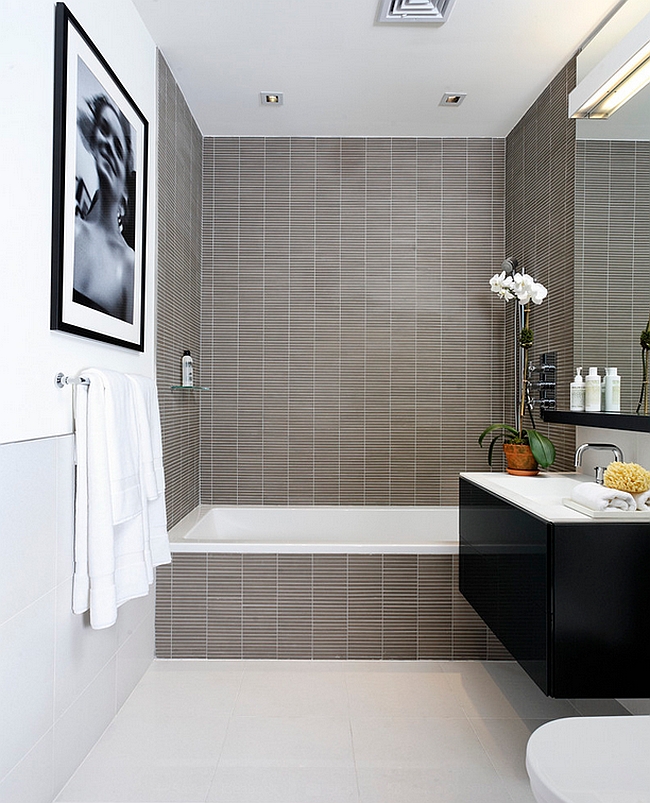 black-and-white-bathrooms-40