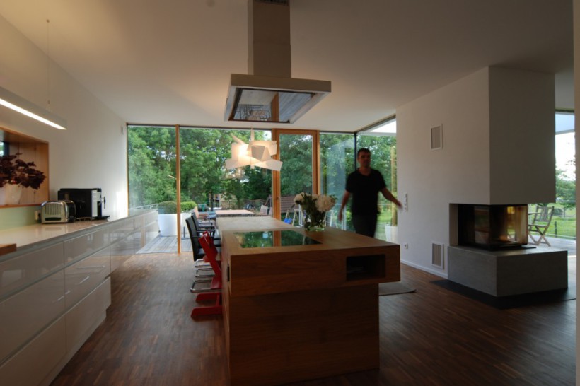 mound-house-designed-by-liebel-architekten-bda