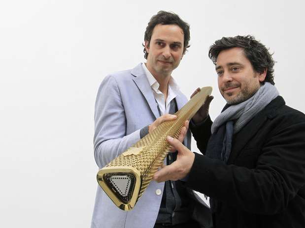 Эдвард Барбер и Джей Осгерби – создатели Олимпийского факела для летней Олимпиады в Лондоне, 2012