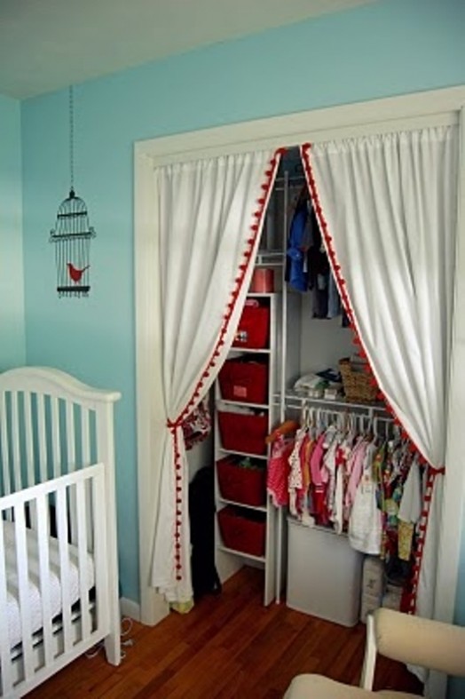 modern-kids-closet-organized-12
