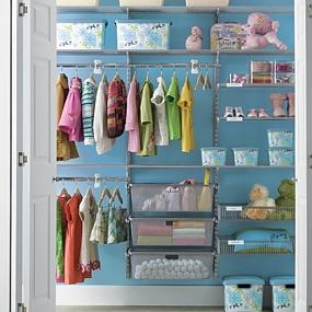 modern-kids-closet-organized-13