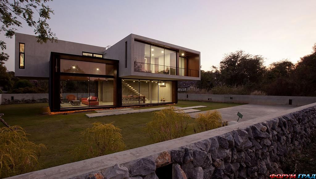 w-house-in-thailand